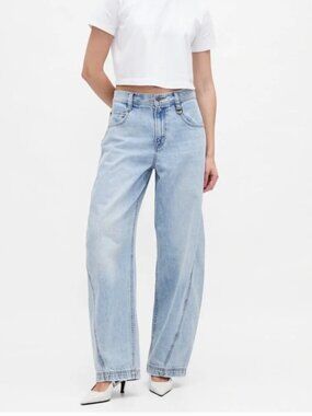 GAP x BEIS Limited Edition High Rise Barrel Jeans, Medium Wash, Size 26 (2)